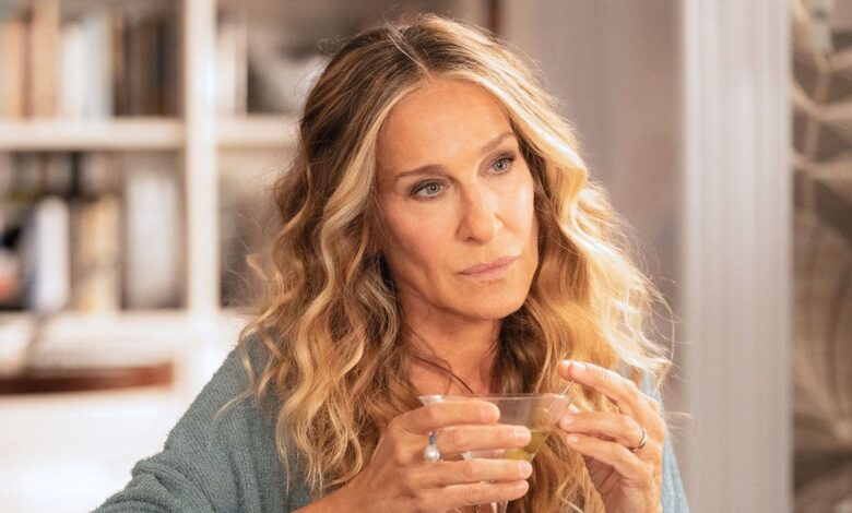 Sarah Jessica Parker shares the reason Carrie never has a manicure