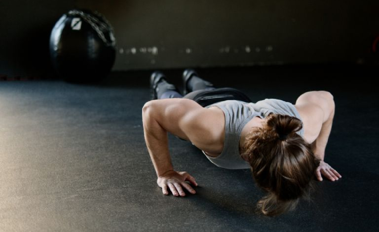 Do push-ups to eliminate 'salt shaker arm' in a month