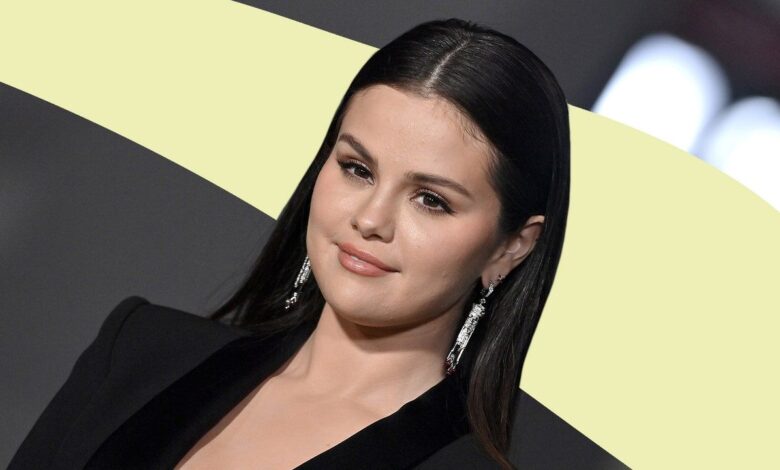 Selena Gomez shows off her self-tan skills with sultry boudoir selfies