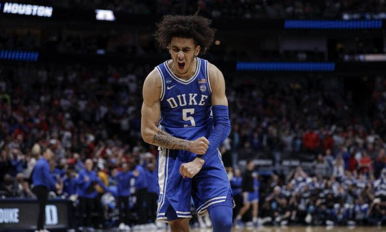 Duke’s Tyrese Proctor reacts during the second half of a Sweet 16 college basketball game against Houston in the NCAA Tournament in Dallas, Friday, March 29, 2024. Duke won 54-51. (AP Photo/Brandon Wade)