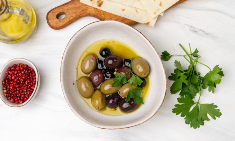 Olive oil may lower your risk of dementia-related death — and 4 other things we learned about healthy living this week