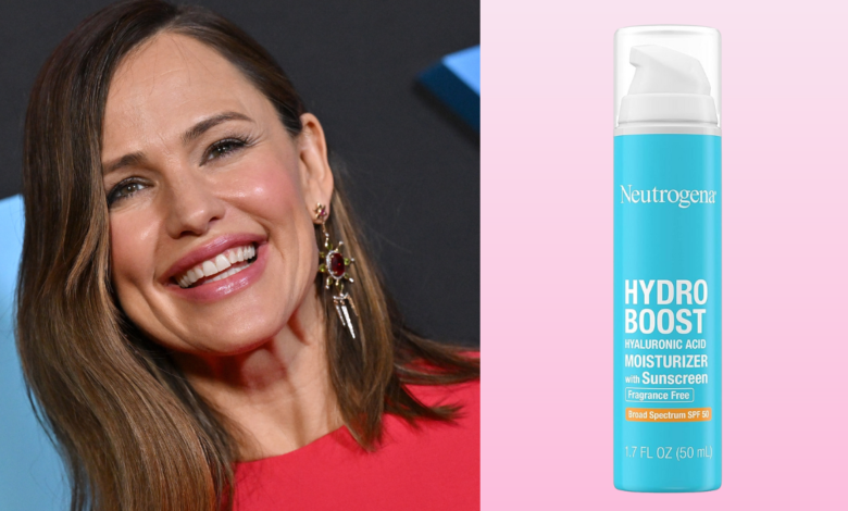 Jennifer Garner, 52, 'loves' this SPF-infused moisturizer — and it's nearly 50% off